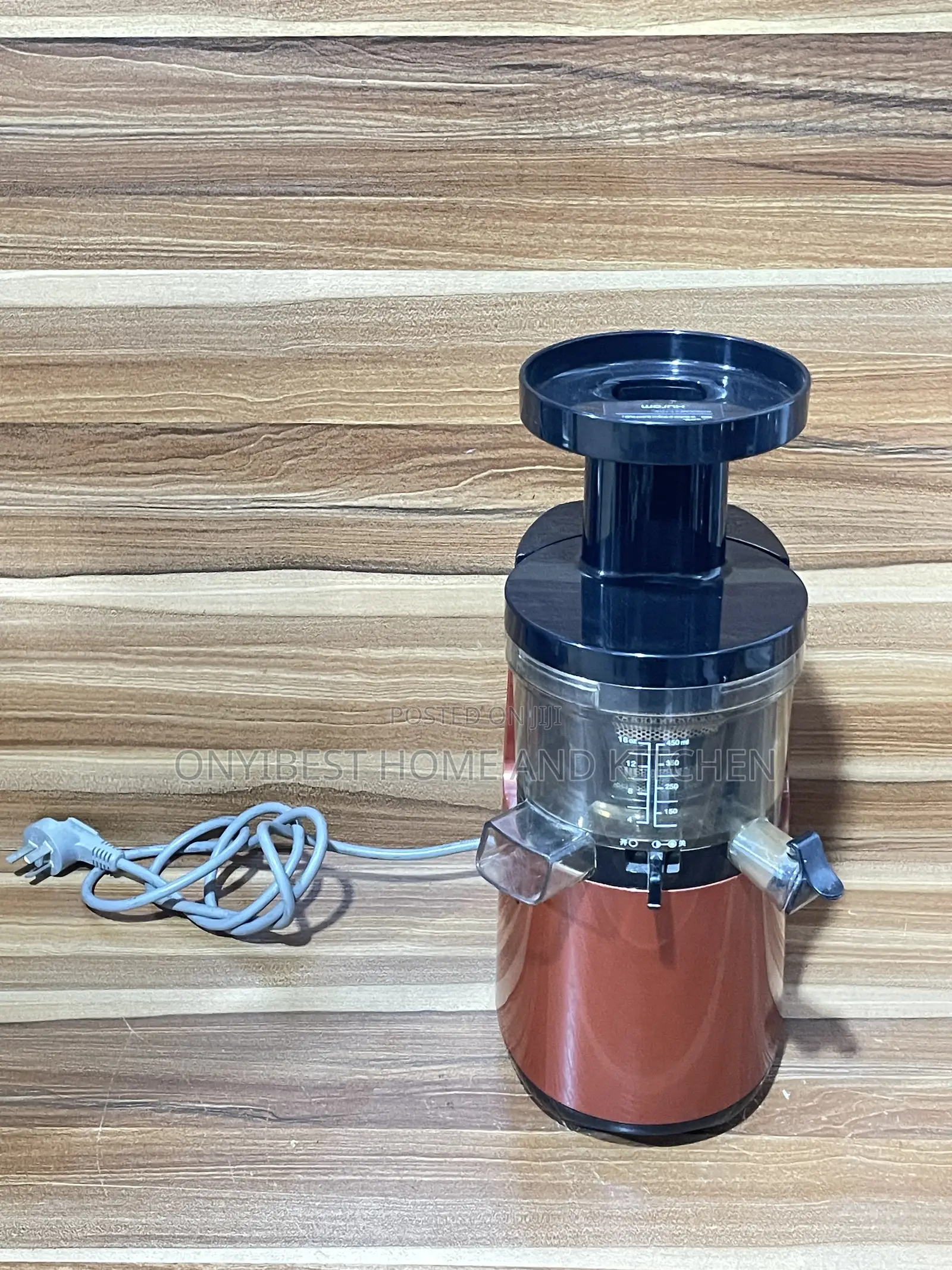 Hurom Slow Juicer