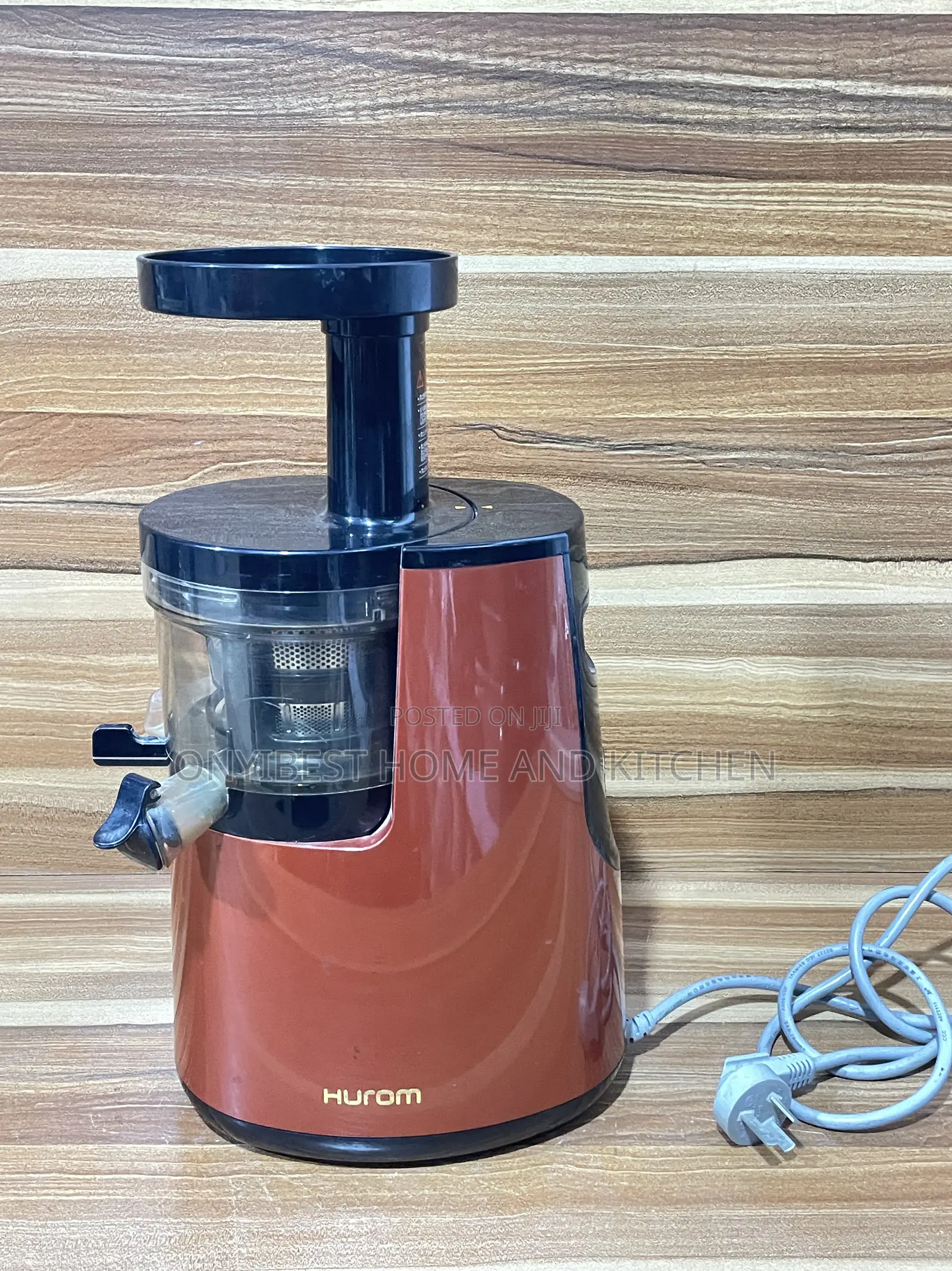 Hurom Slow Juicer