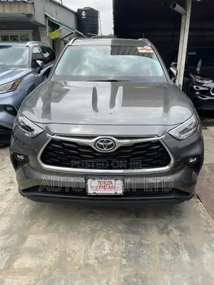Toyota Highlander 2021 Gray