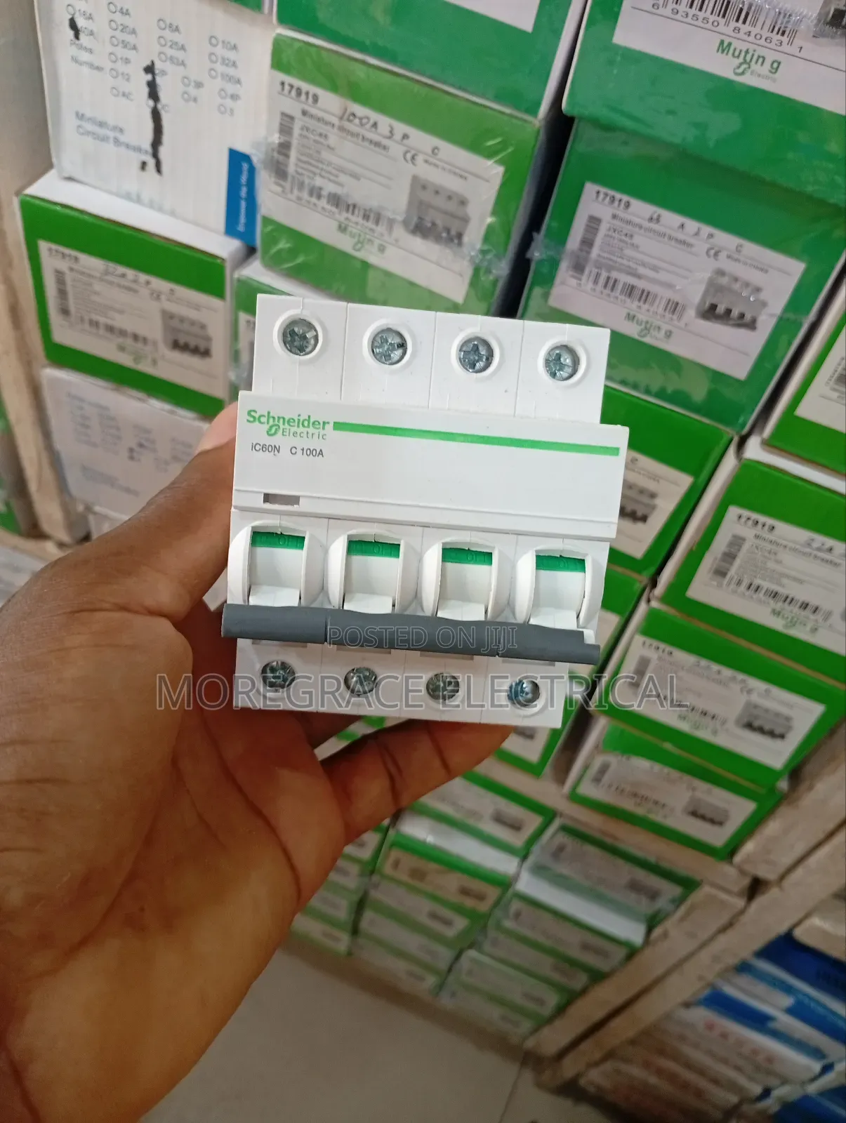 100a 4pole Schneider Breaker