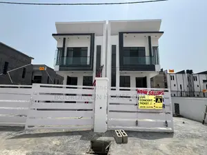 4bdrm Duplex in Ikota for sale