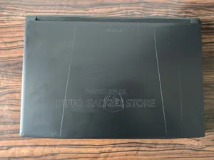 Laptop MSI Katana 17 16GB Intel Core I7 SSD 1T
