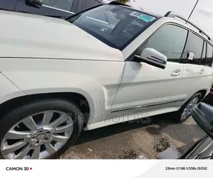 Mercedes-Benz CLK 2012 White