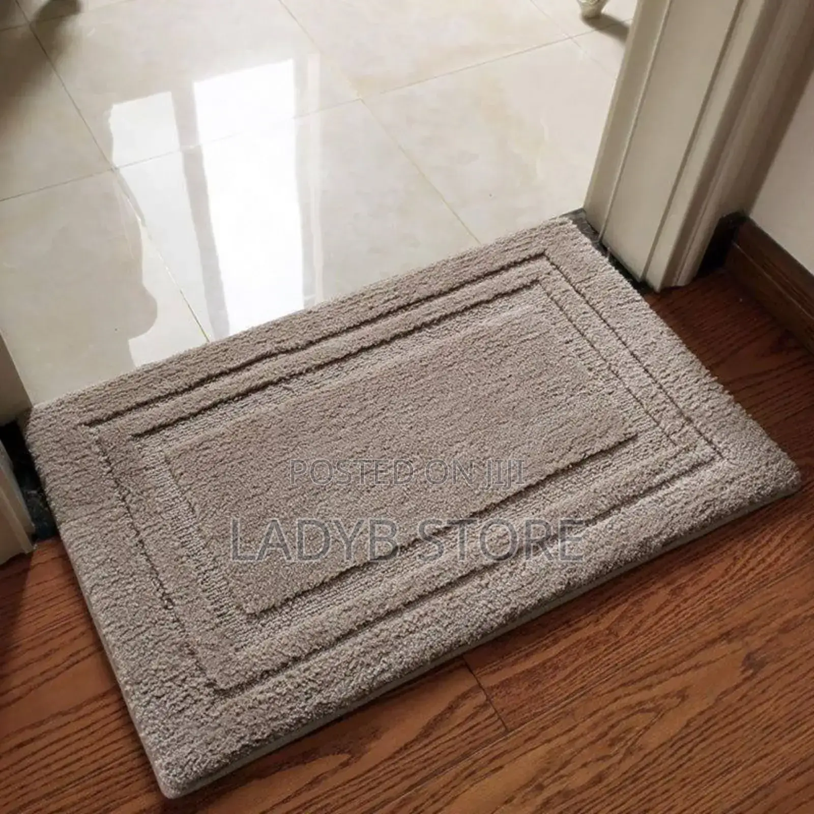 Fluffy Foot Mat