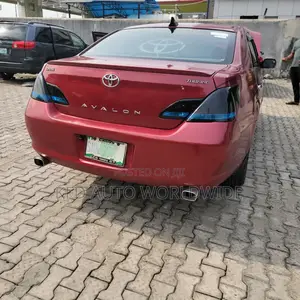 Toyota Avalon Touring Sedan FWD (3.5L 6cyl 6A) 2008 Red