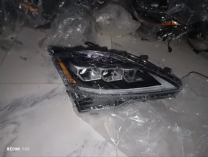 Photo - Headlight Is350 2024