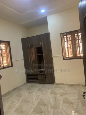 3bdrm Bungalow in Efab Queens Estate, Gwarinpa for rent