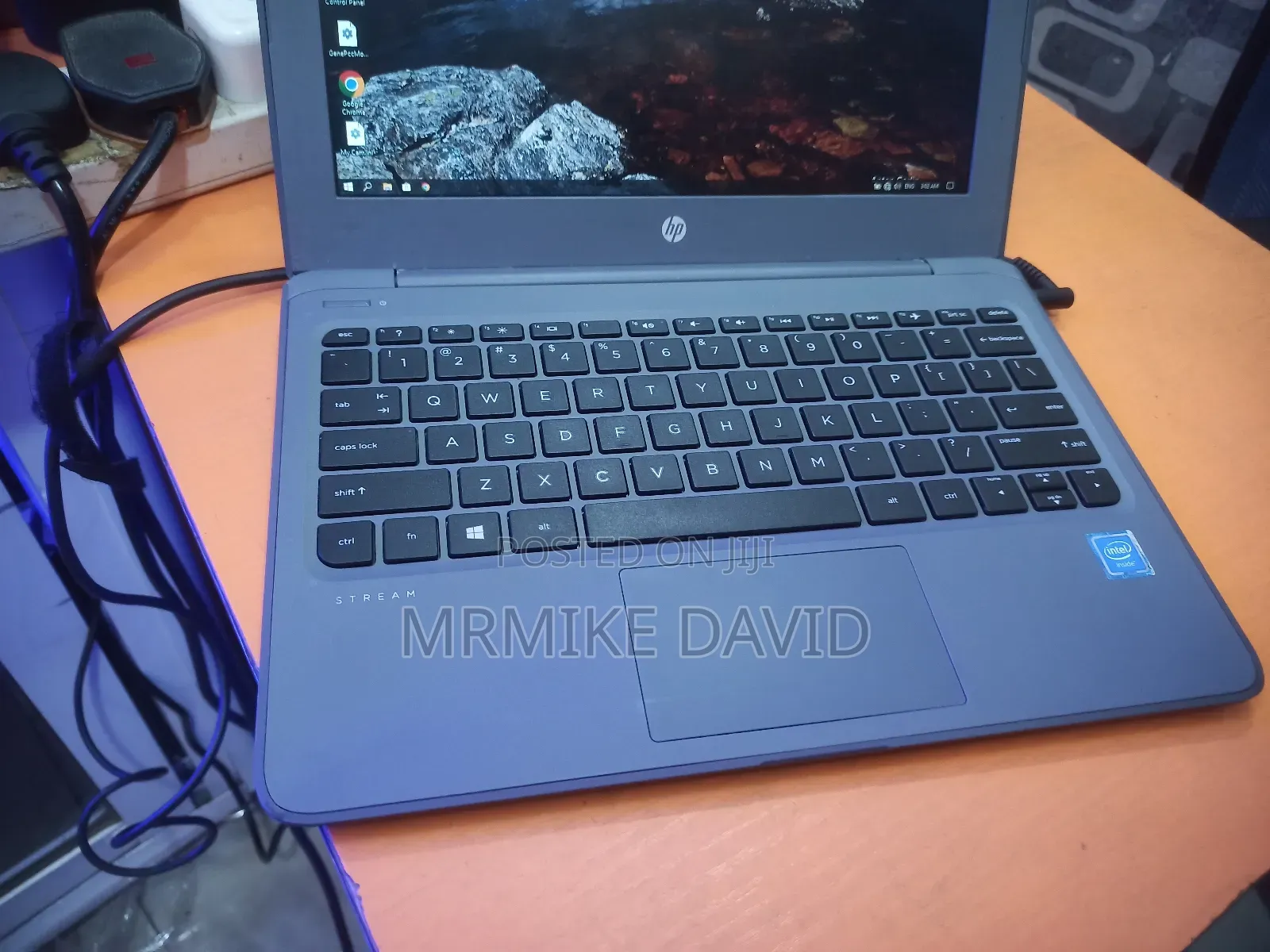 Laptop HP Stream Laptop 4GB Intel Celeron SSD 60GB