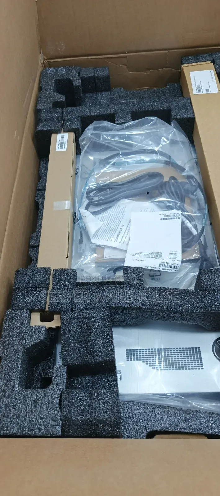 New Server HP ProLiant DL360 Gen10 64GB Intel Xeon HDD 4T