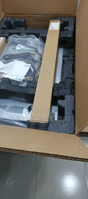 New Server HP ProLiant DL360 Gen10 64GB Intel Xeon HDD 4T
