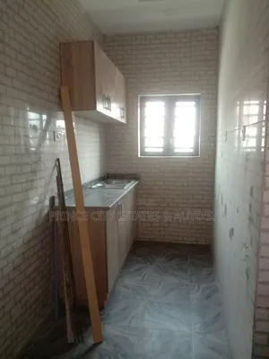 Photo - 2bdrm Block of Flats in Alagomeji for rent