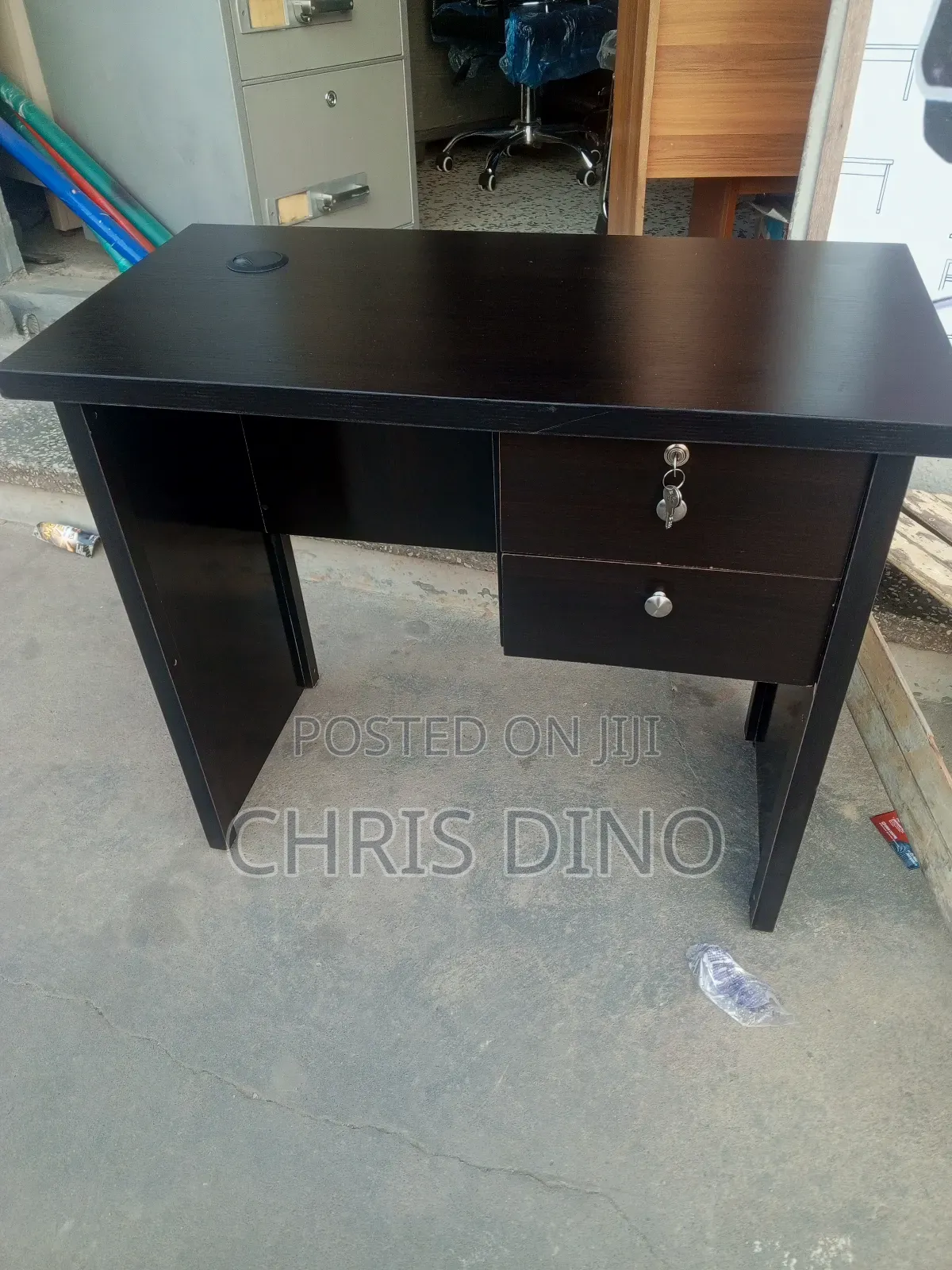 3 Ft Office Table