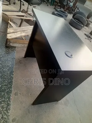 3 Ft Office Table