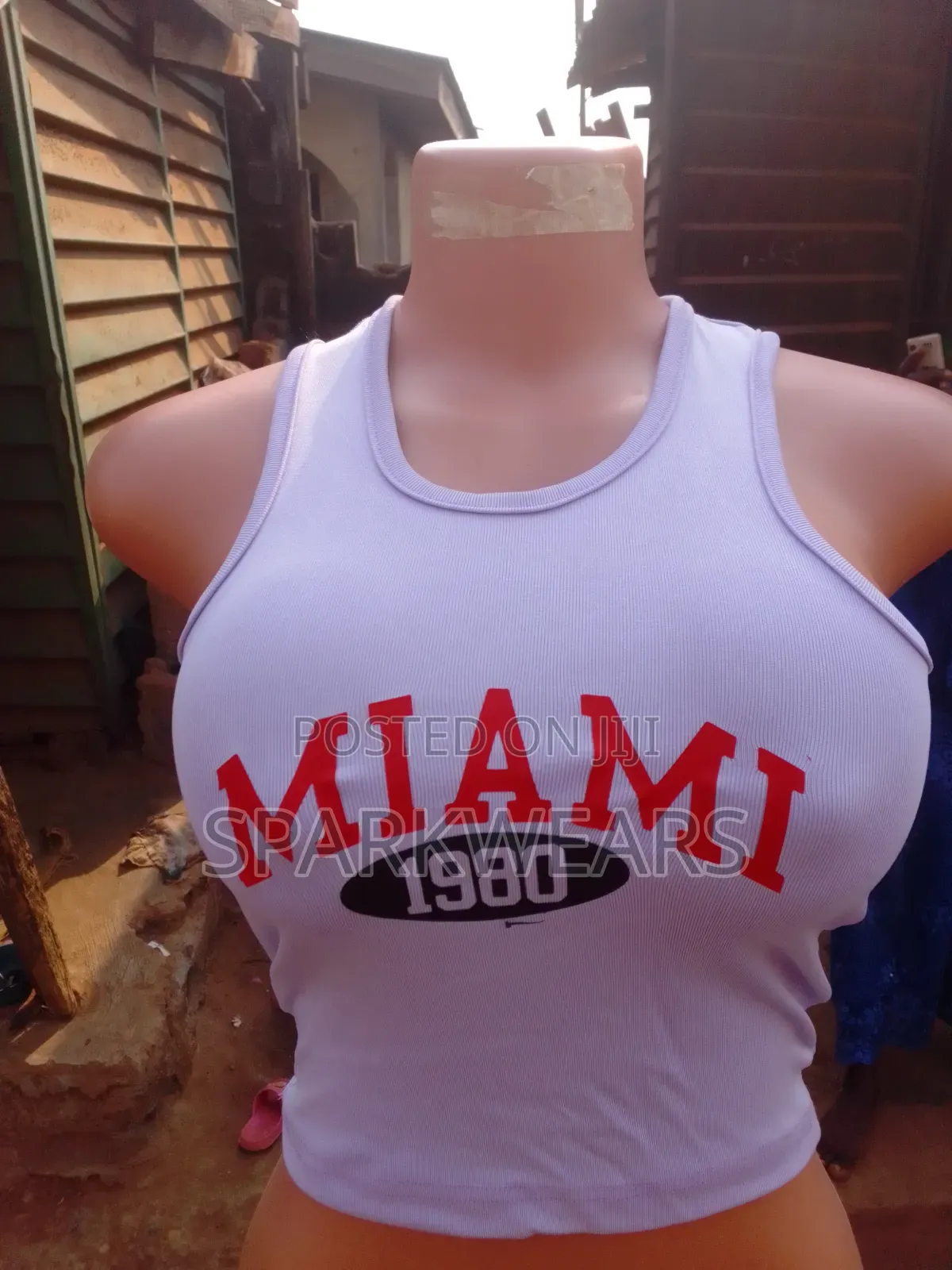 Lady Croptop