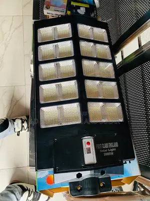 2000watts Solar Streetlight 20eyes With Lithium Battery