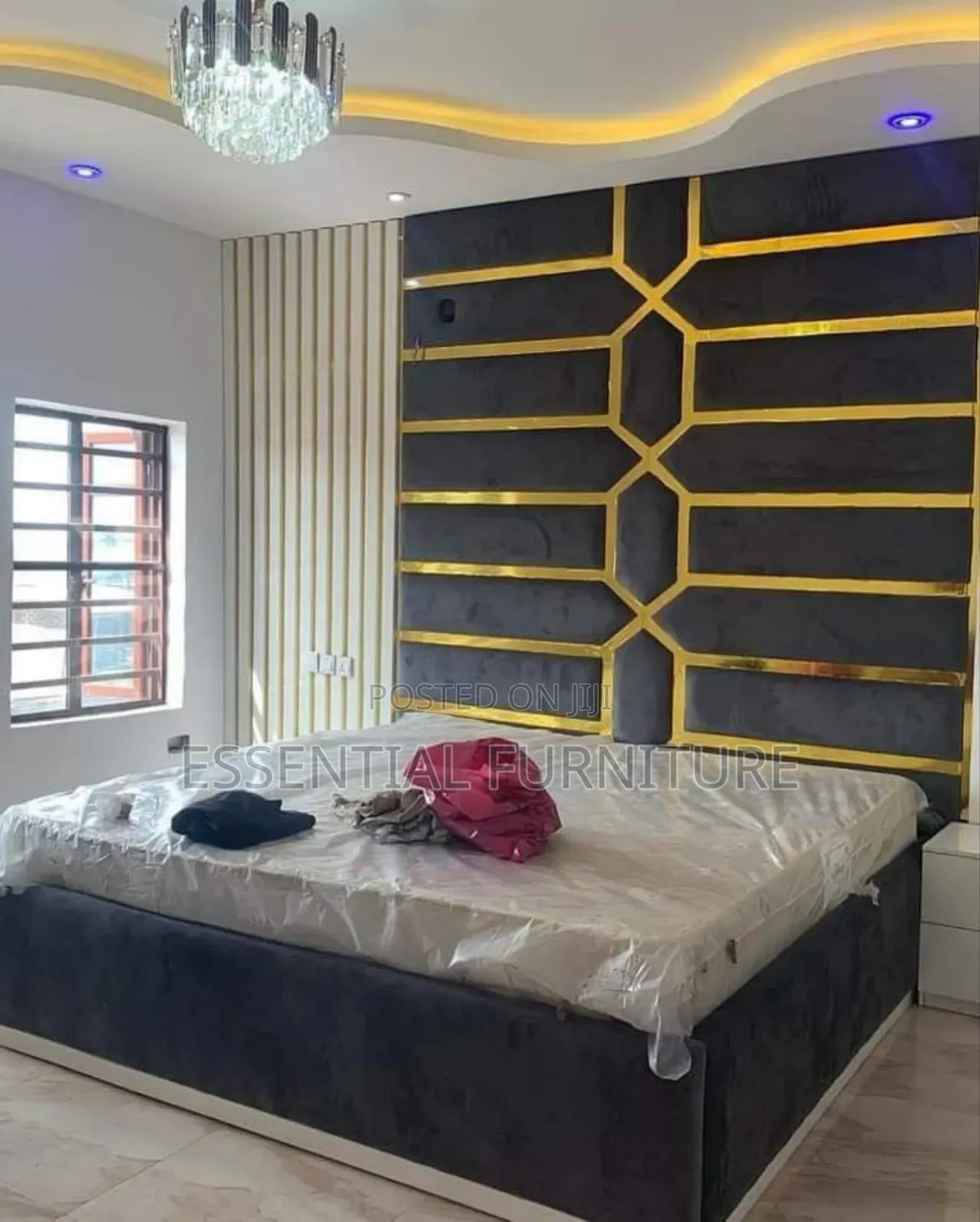 Masters Full Bed Stand