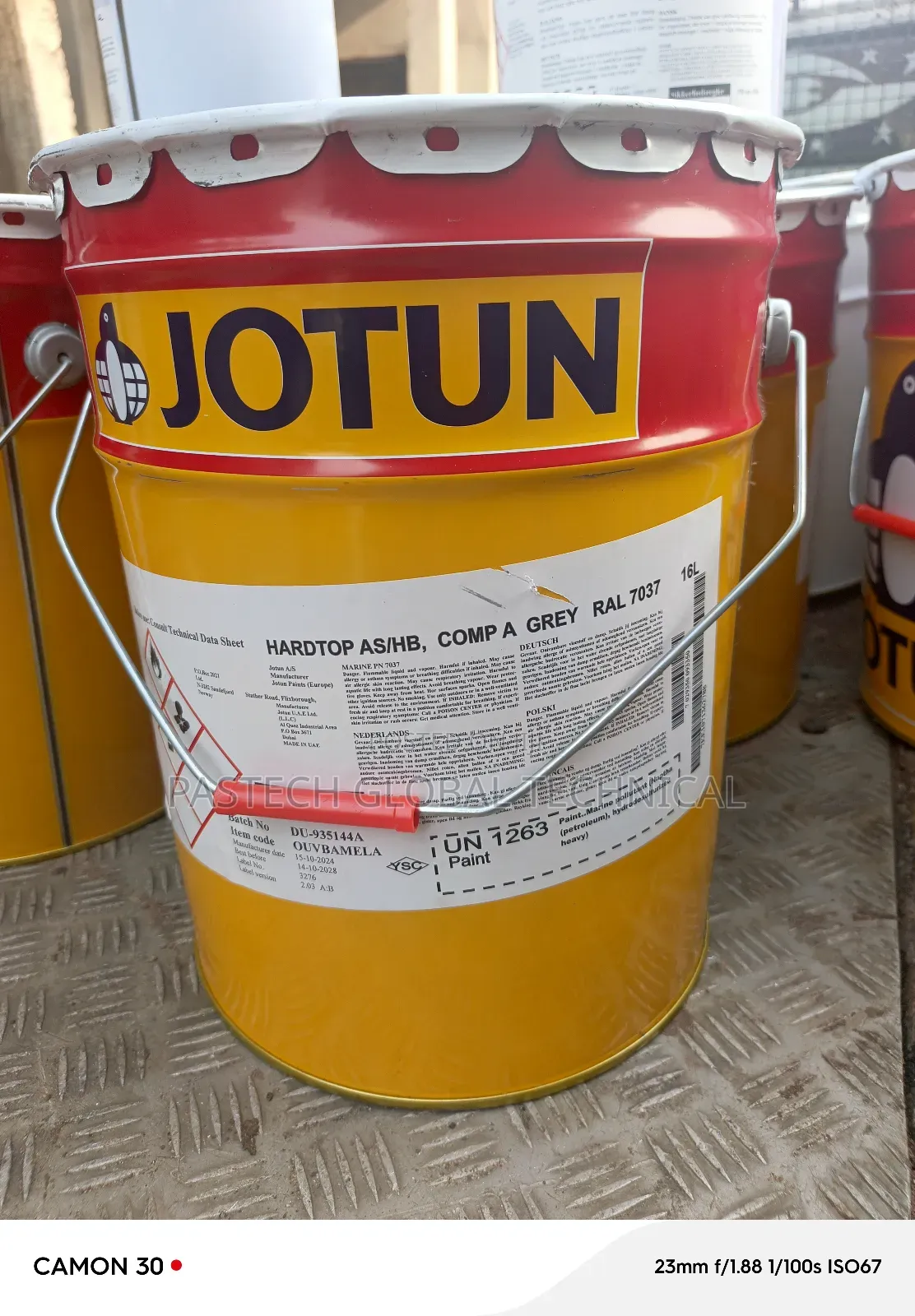 Jotun Hardtop as Grey Component a/B