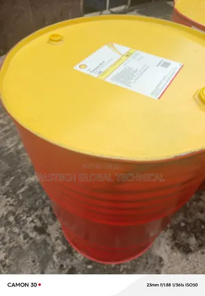 Shell Corena S2 P100 (209l)