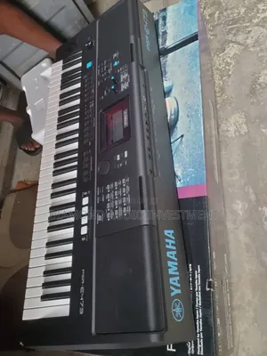 Yamaha PSR E473 Keyboard