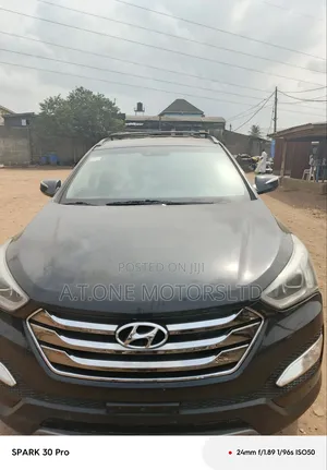 Hyundai Santa Fe 2014 Black