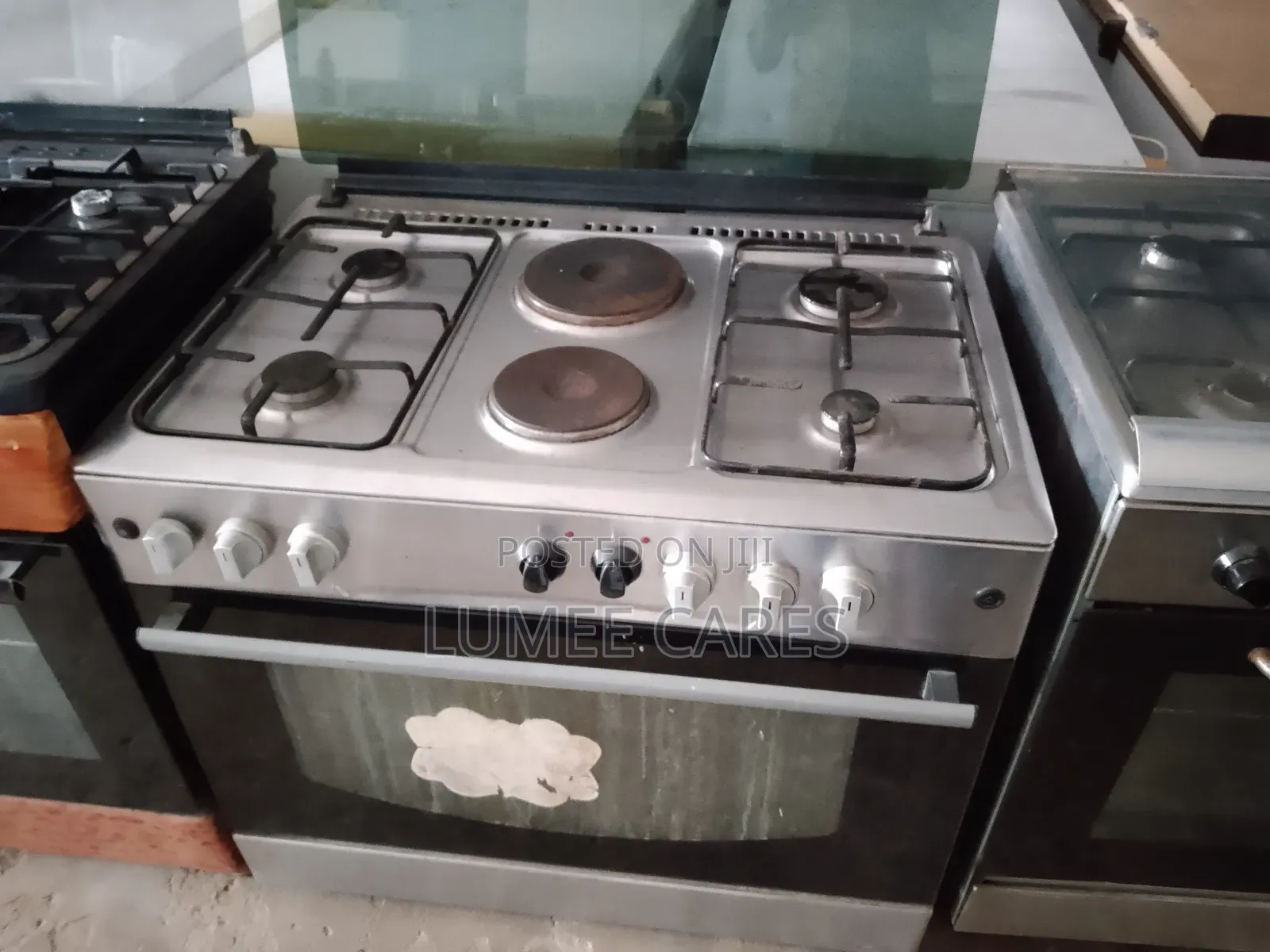 Six Burner Gas Cooker