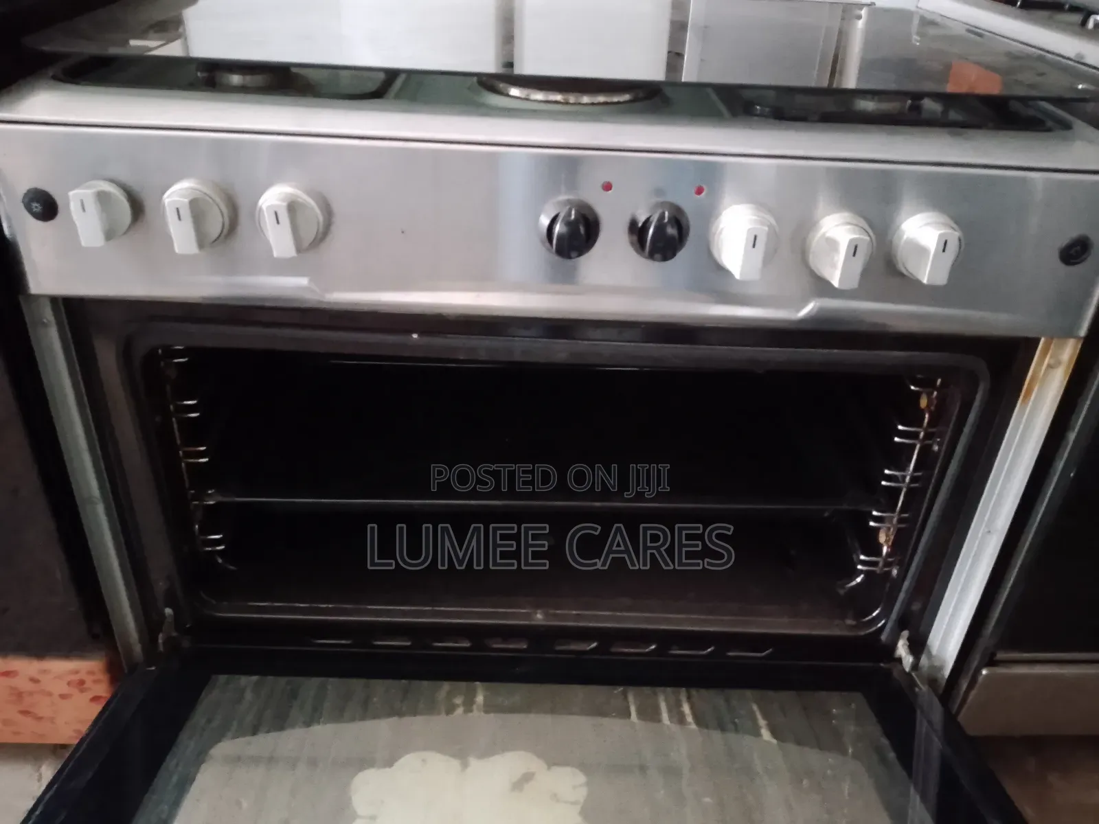 Six Burner Gas Cooker