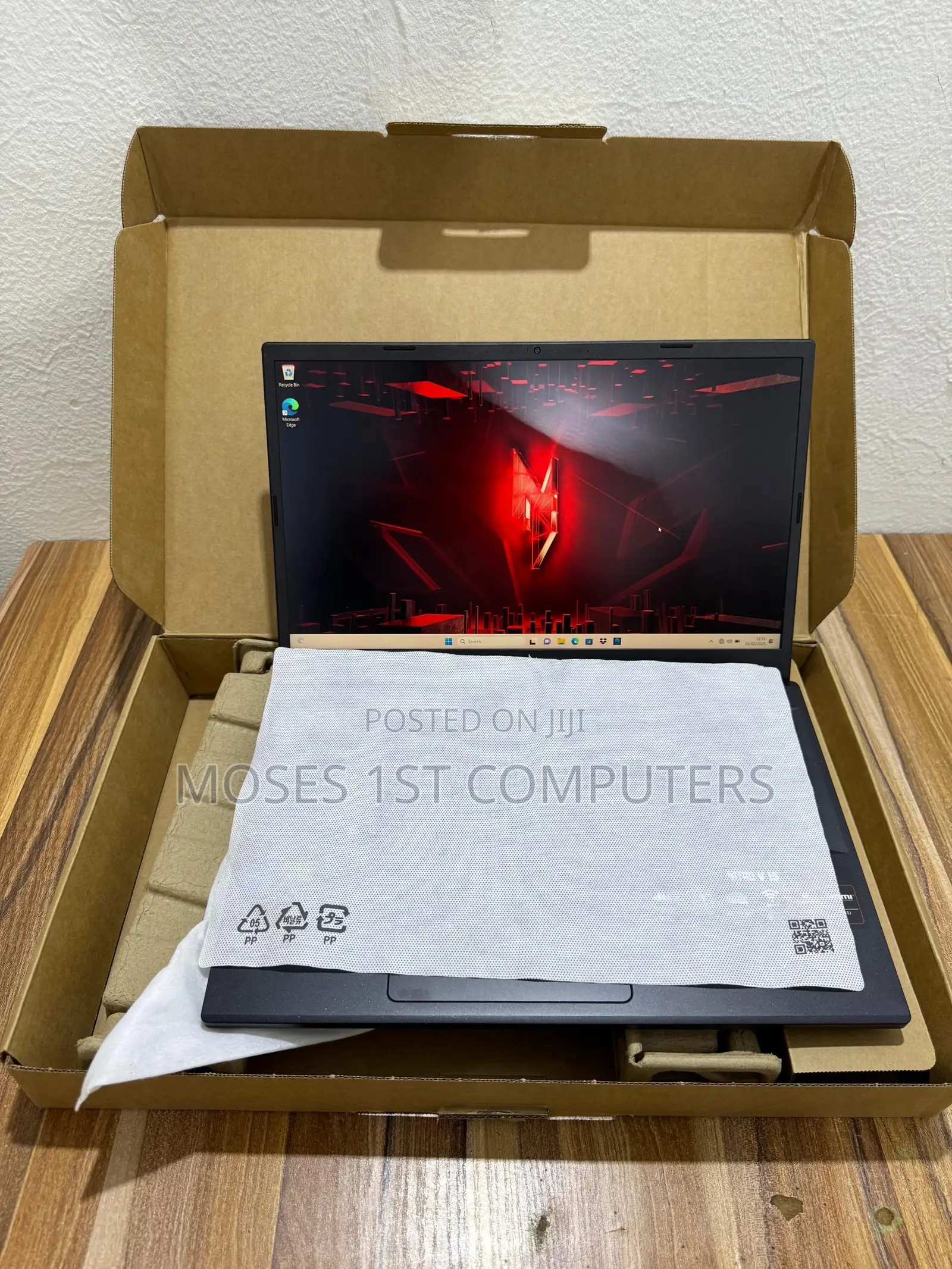 New Laptop Acer Nitro 17 16GB Intel Core I7 SSD 512GB