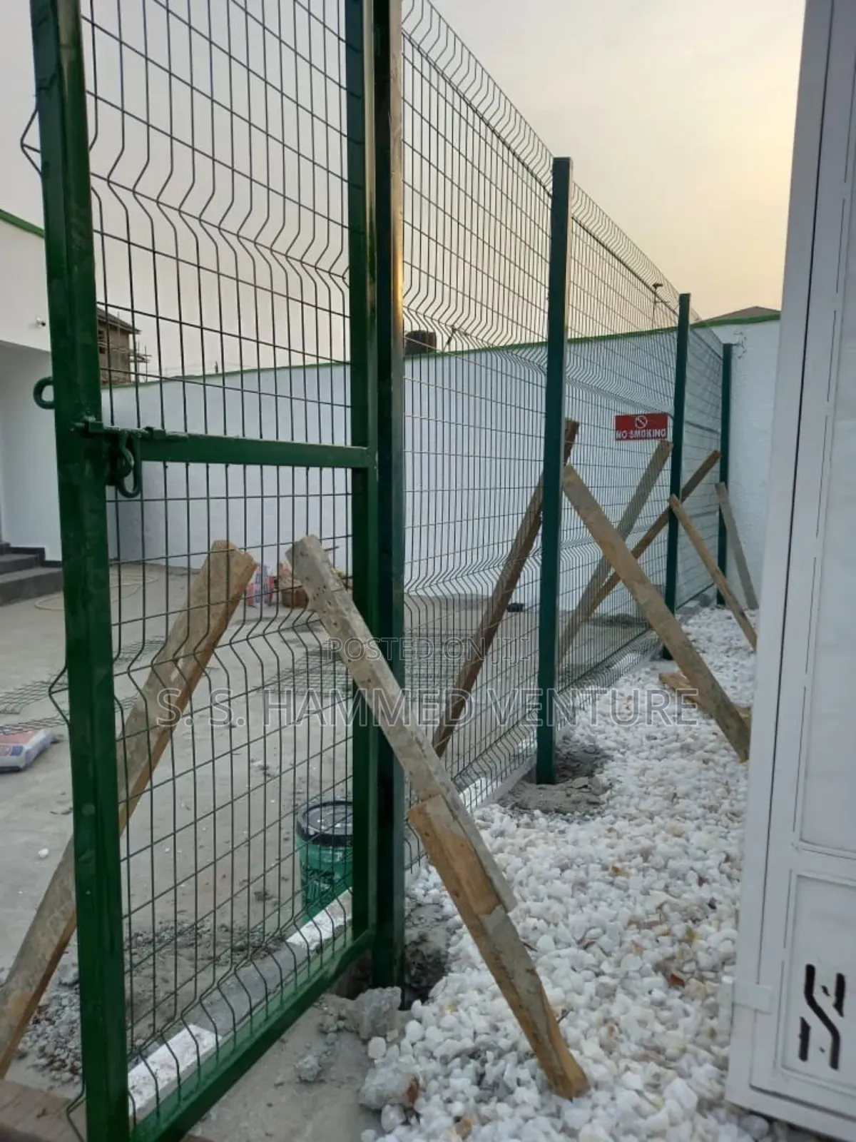 Gase Base Panel Mesh Wires (G. B. P. M. W.)