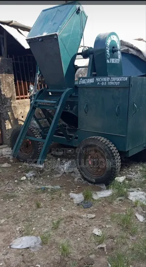 Concrete Mixer With Hoist