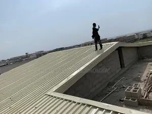 Long Span One Sided Roofing Design Beige Color