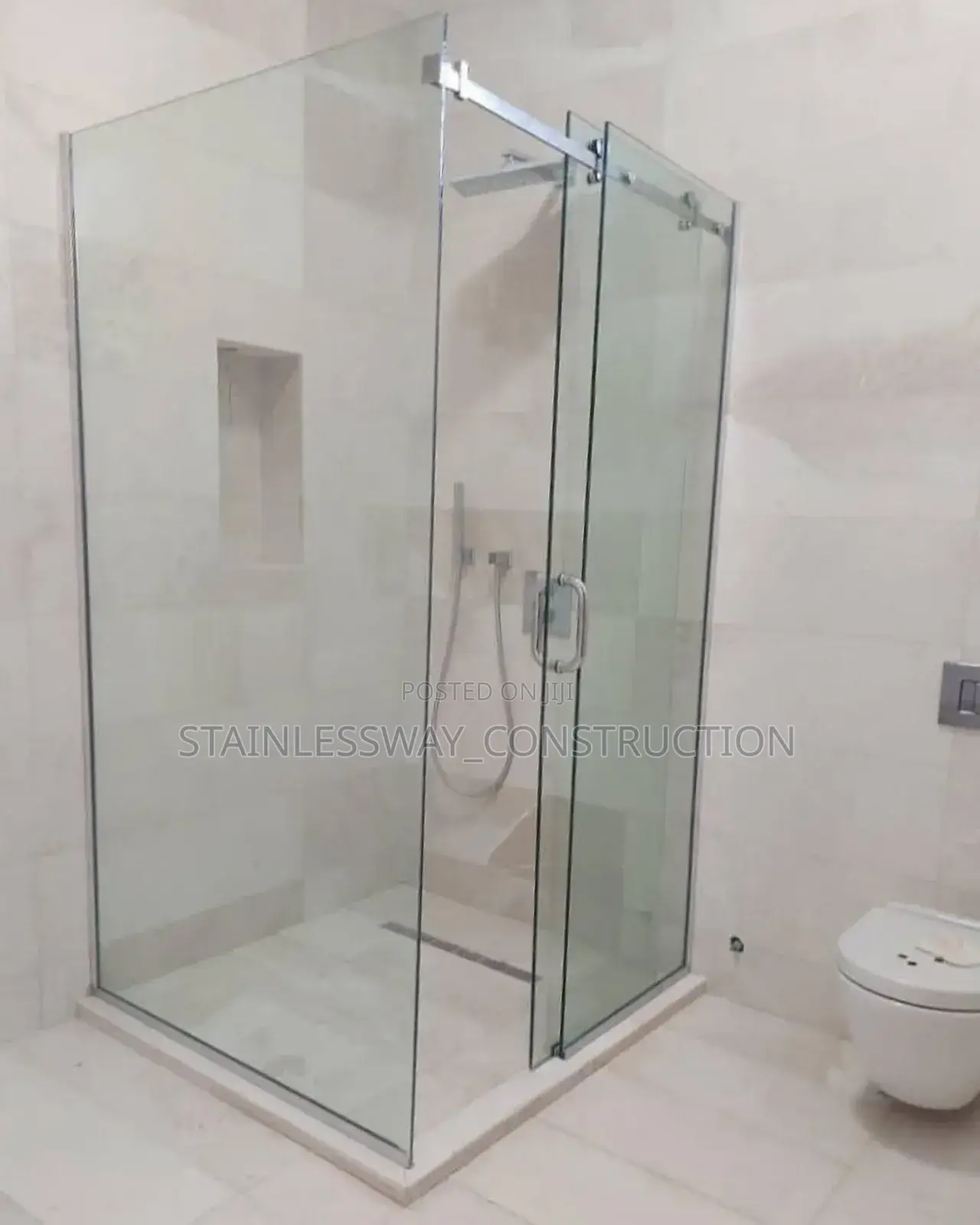 Aquashowercubiclehydrooasisspace