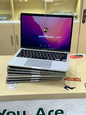 Laptop Apple MacBook Pro 2018 8GB Intel Core i5 SSD 512GB