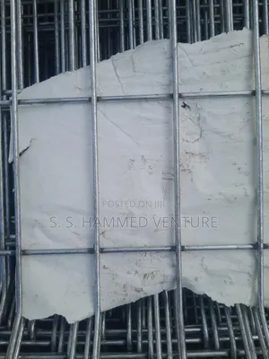 Gavalnized Panel Mesh Wires (2 × 4 Holes)