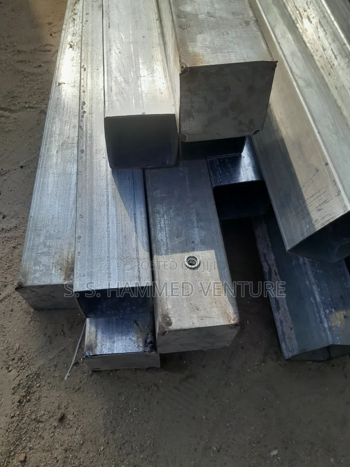 Gavalnized Panel Mesh Wires (2 × 4 Holes)