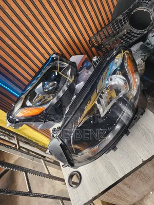 Glc300 2015 Set of Non Led Headlight