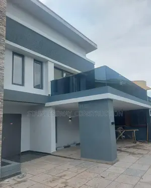 Refreshing Dark Gray Glass Experience