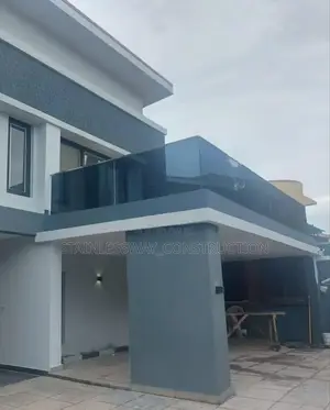 Refreshing Dark Gray Glass Experience