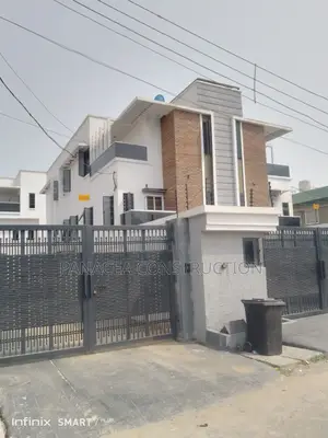 Building Civil Engineer in Somolu
