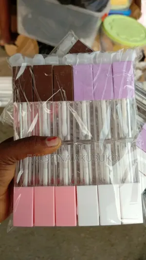Lip Gloss Containers