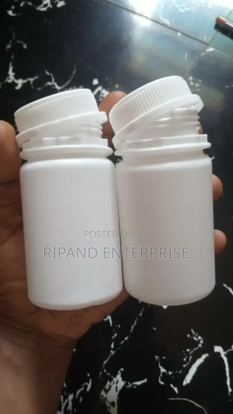 Vitamin C Containers