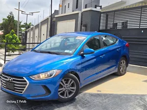 Hyundai Elantra Value Edition 2018 Blue