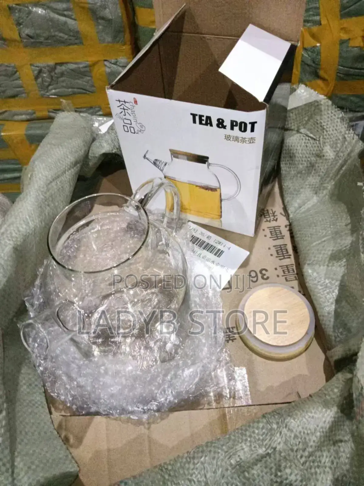 1800ml Borosilicate Glass Teapot