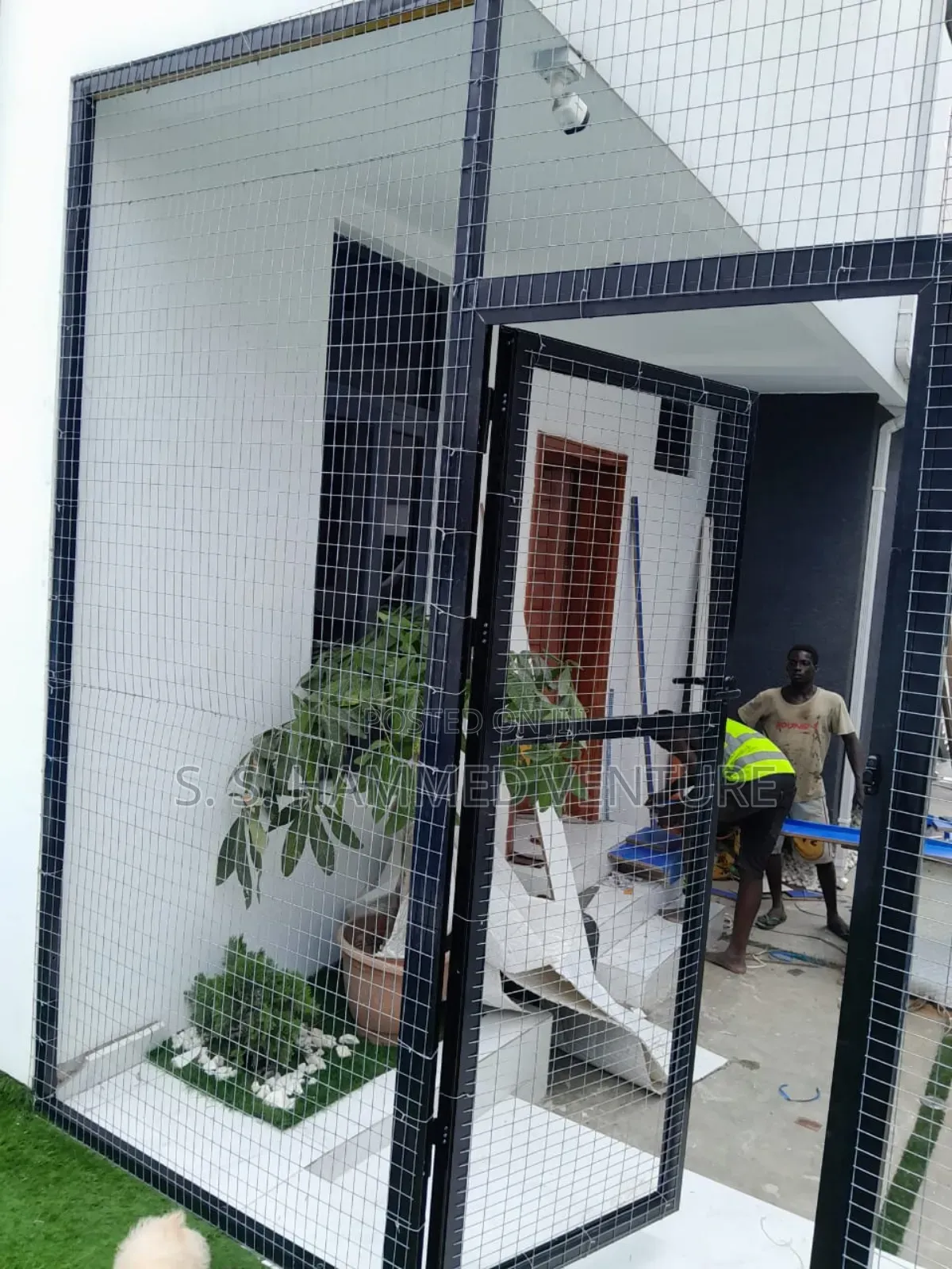 Artificial Grass Fencing Mesh Wires