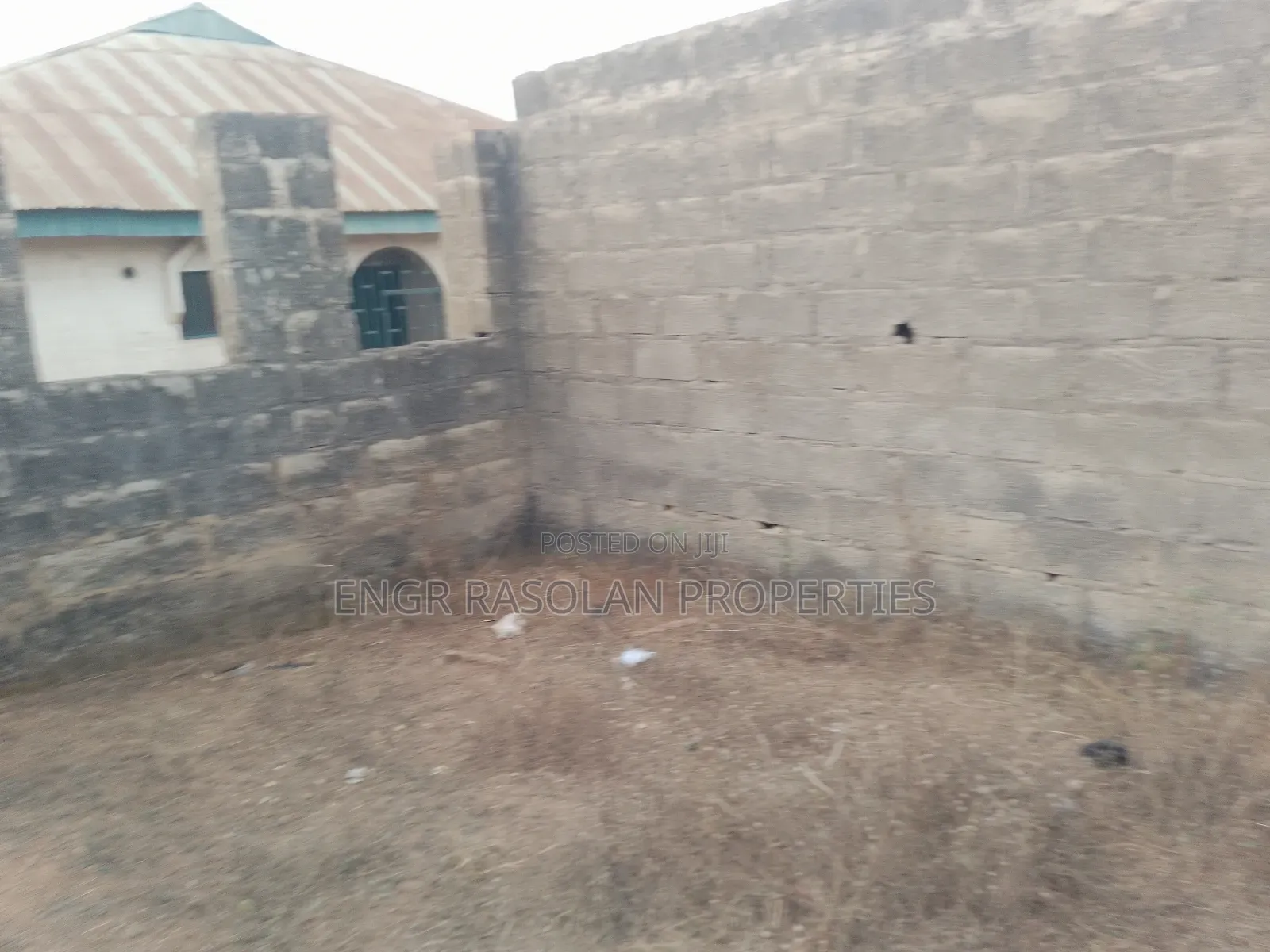 For Sale Incomplete of 2 Units of 3 Bedroom