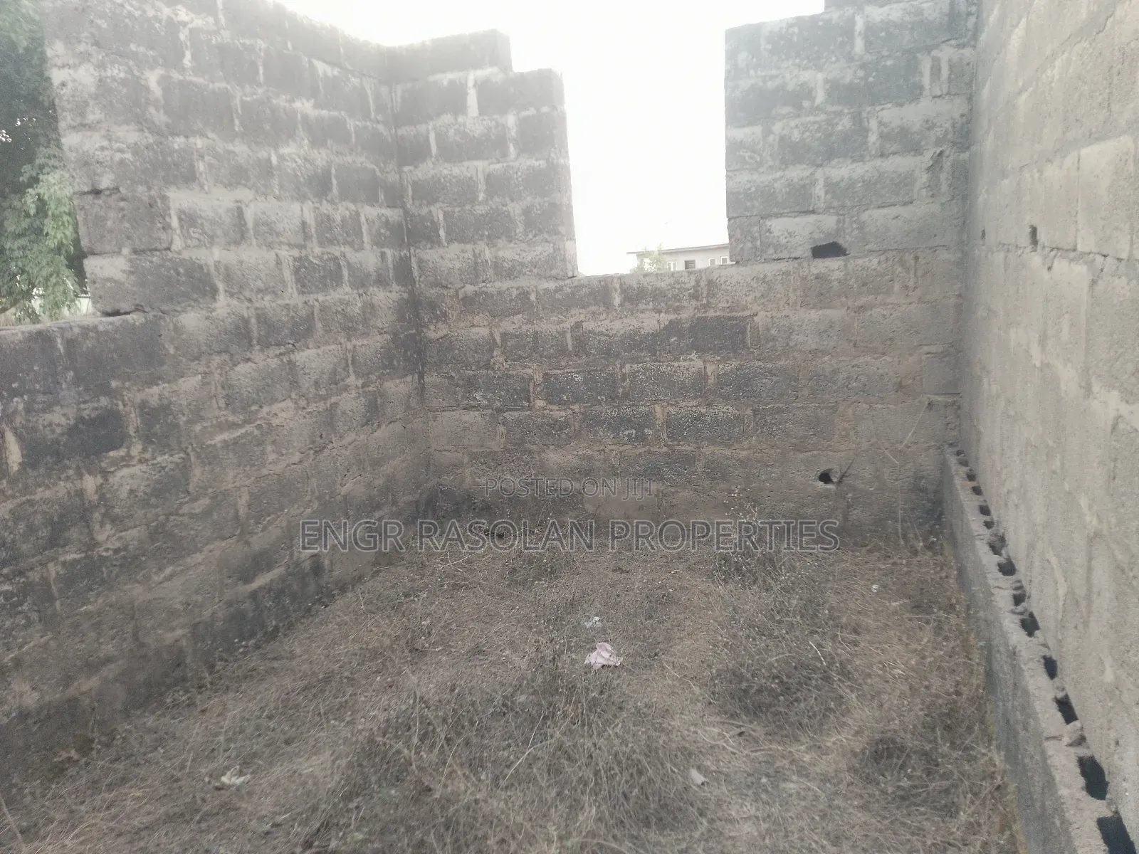 For Sale Incomplete of 2 Units of 3 Bedroom