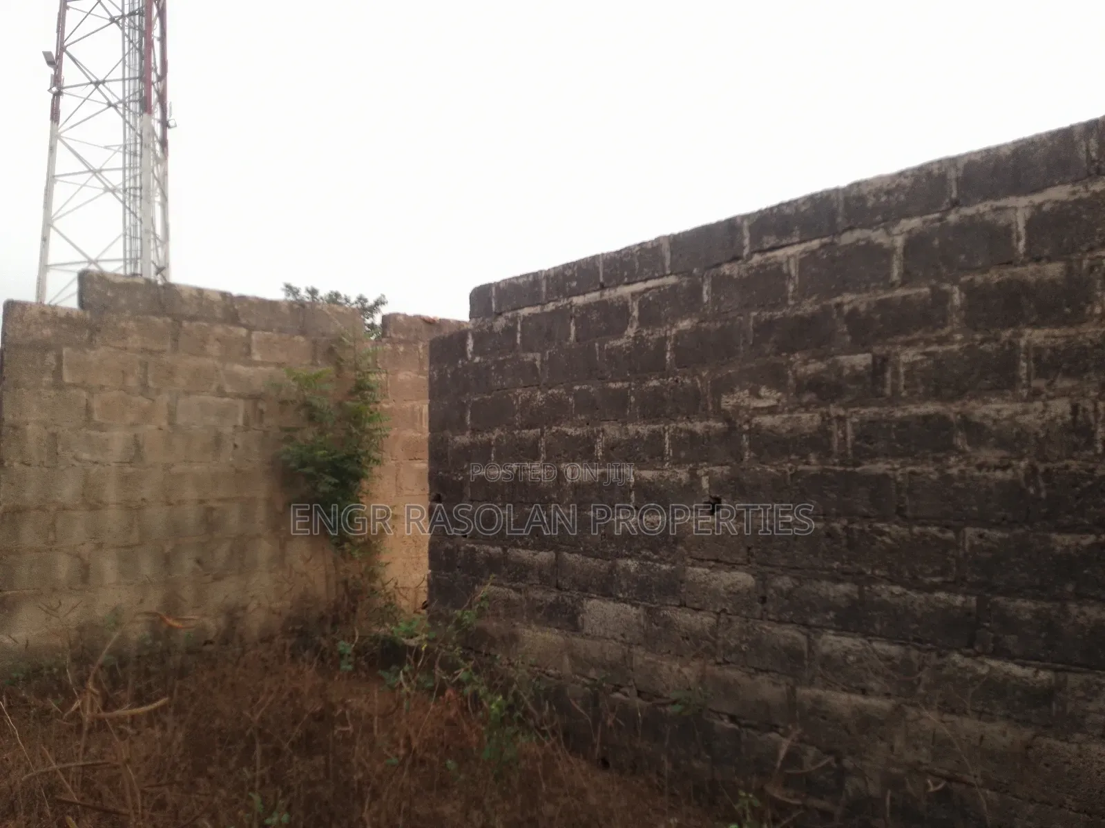 For Sale Incomplete of 2 Units of 3 Bedroom