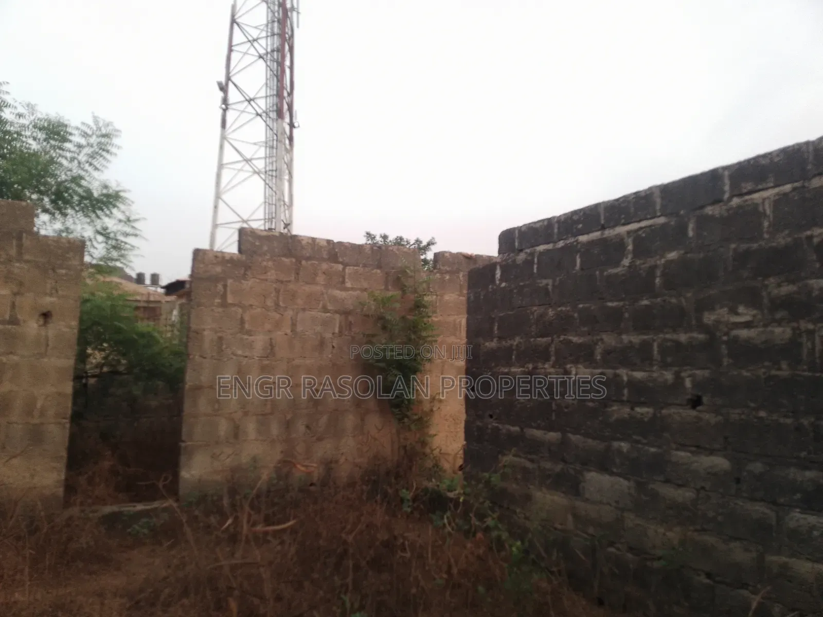 For Sale Incomplete of 2 Units of 3 Bedroom