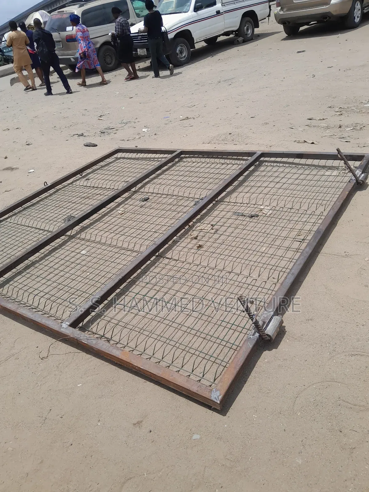 Panels Mesh Wires Design Doors