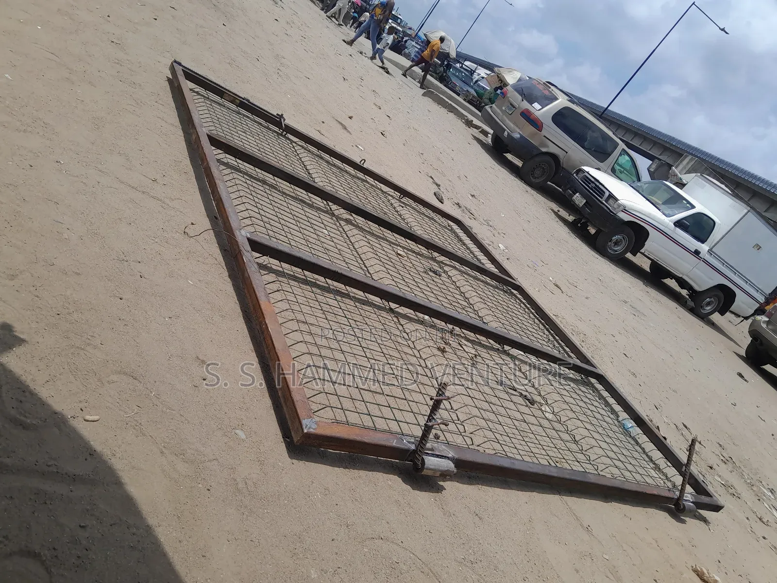 Panels Mesh Wires Design Doors