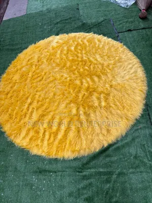 Modern Yellow 5.5 Feets Round Shape Fur Rug